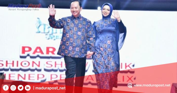 Kepala Bappeda Sumenep Bersama Istri Memukau di Grand Final Sumenep Batik Festival&nbsp;2024